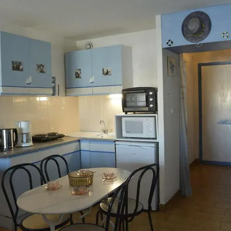 Studio Cap D'Agde, 1 Piece, 4 Personnes - Fr-1-249-344